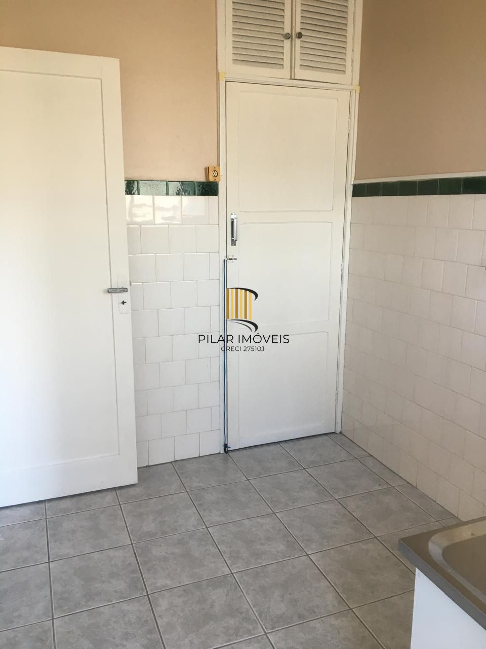 Apartamento com 01 quarto no Bairro Menino Deus em Porto Alegre