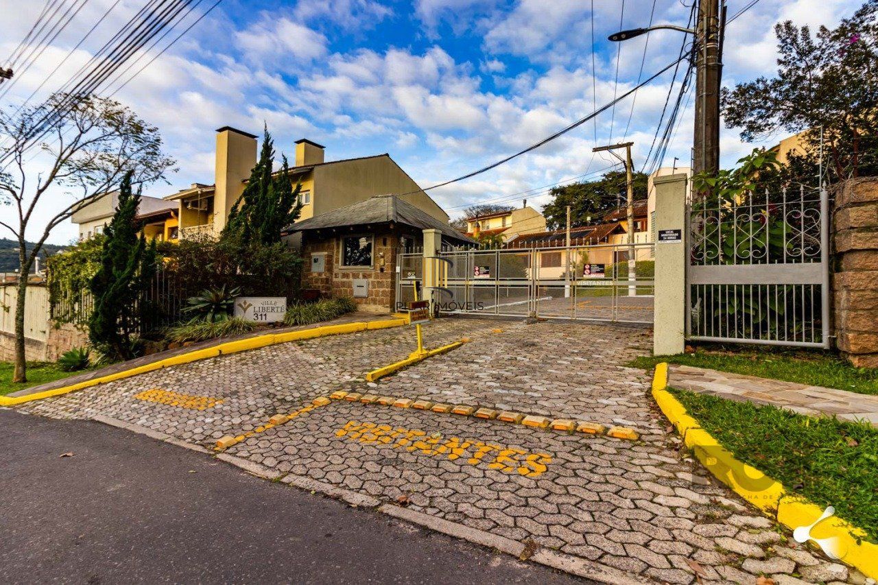 Casa de Condomínio 3 dormitórios no bairro Vila Nova