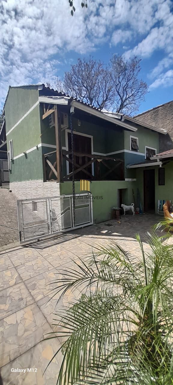 Casa com 02 quartos e 01 vaga no Bairro Cavalhada