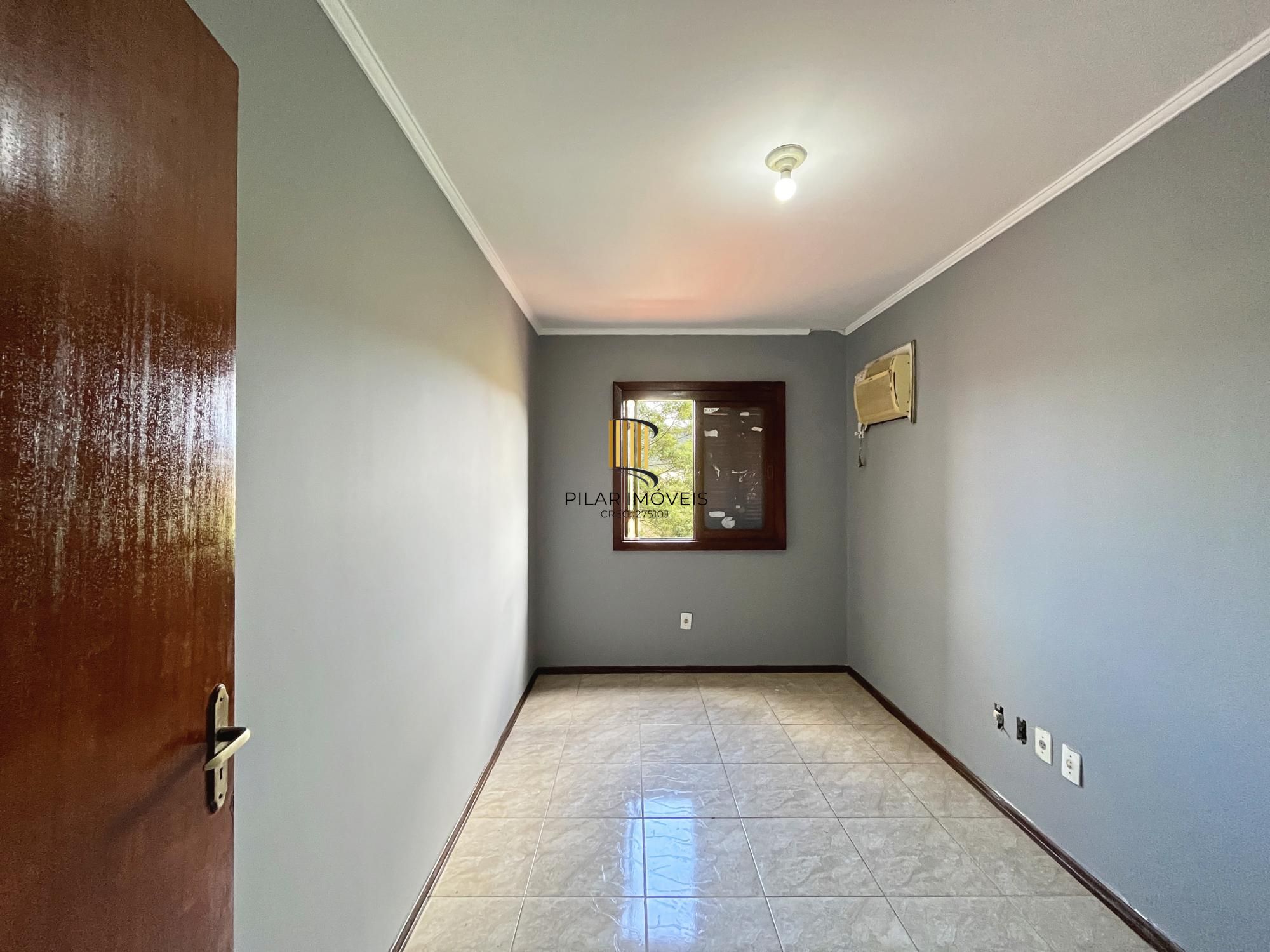 CASA 3 DORMITÓRIOS, SUÍTE, BAIRRO HIPICA, JARDINS DO PRADO EM PORTO ALEGRE-RS