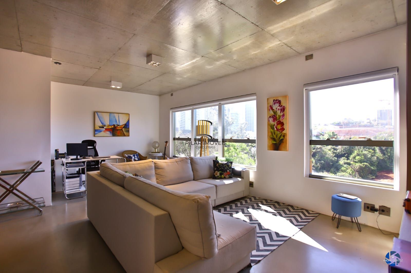 Apartamento de 02 quartos, , 01 vaga, 01 suítes, Área de serviço em Porto Alegre/RS