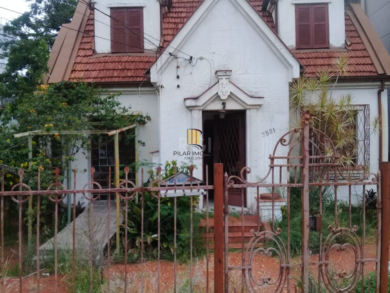 Casa de 4 dormitórios na Av. Teresópolis bairro Teresópolis - Pilar Imóveis