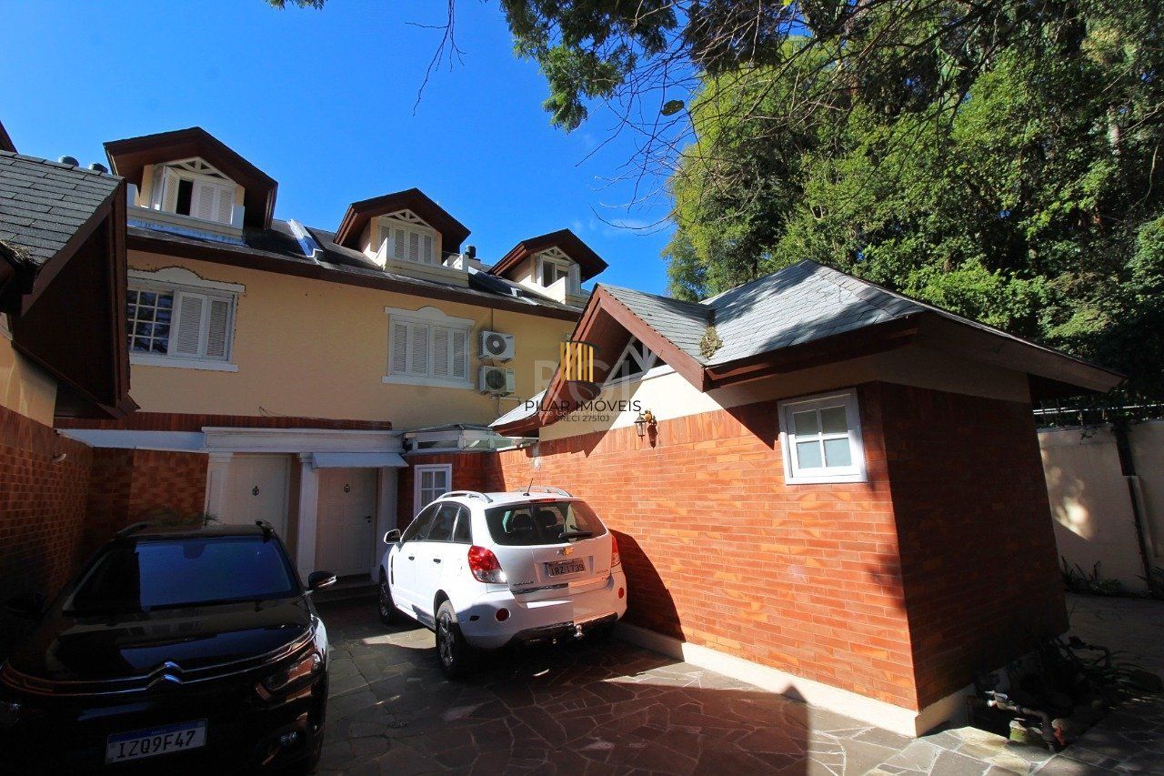 Casa Condominio para Venda - 302.7m², 4 dormitórios, sendo 1 suites, 2 vagas - Vila Conceição