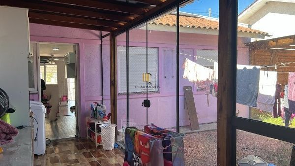 Casa com 03 quartos no Bairro Hípica