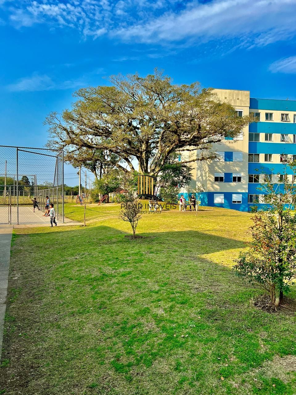 Apartamento Térreo com 02 Quartos.