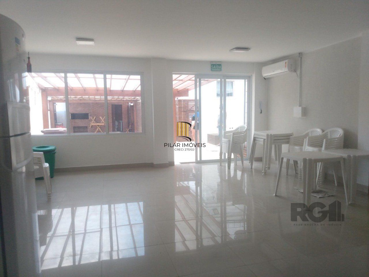 APARTAMENTO DE 2 DORMITORIOS REFORMADO BAIRRO SANTO ANTONIO - POA/RS - Pilar Imóveis