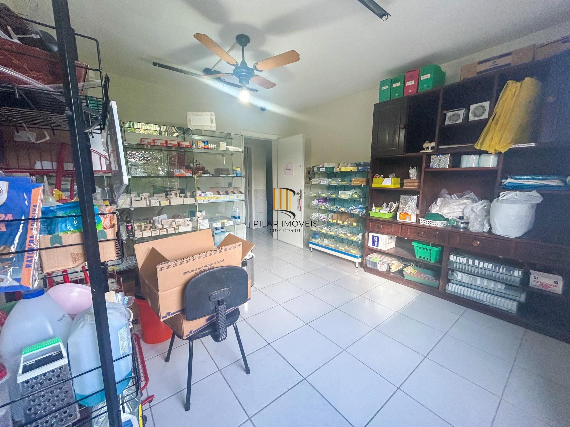 Ponto Comercial no Bairro Menino Deus.