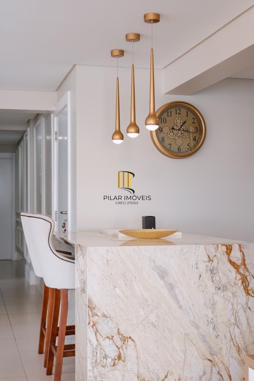 Apartamento com 03 Quartos (01 suíte) e 02 vagas na Praia de Torres RS