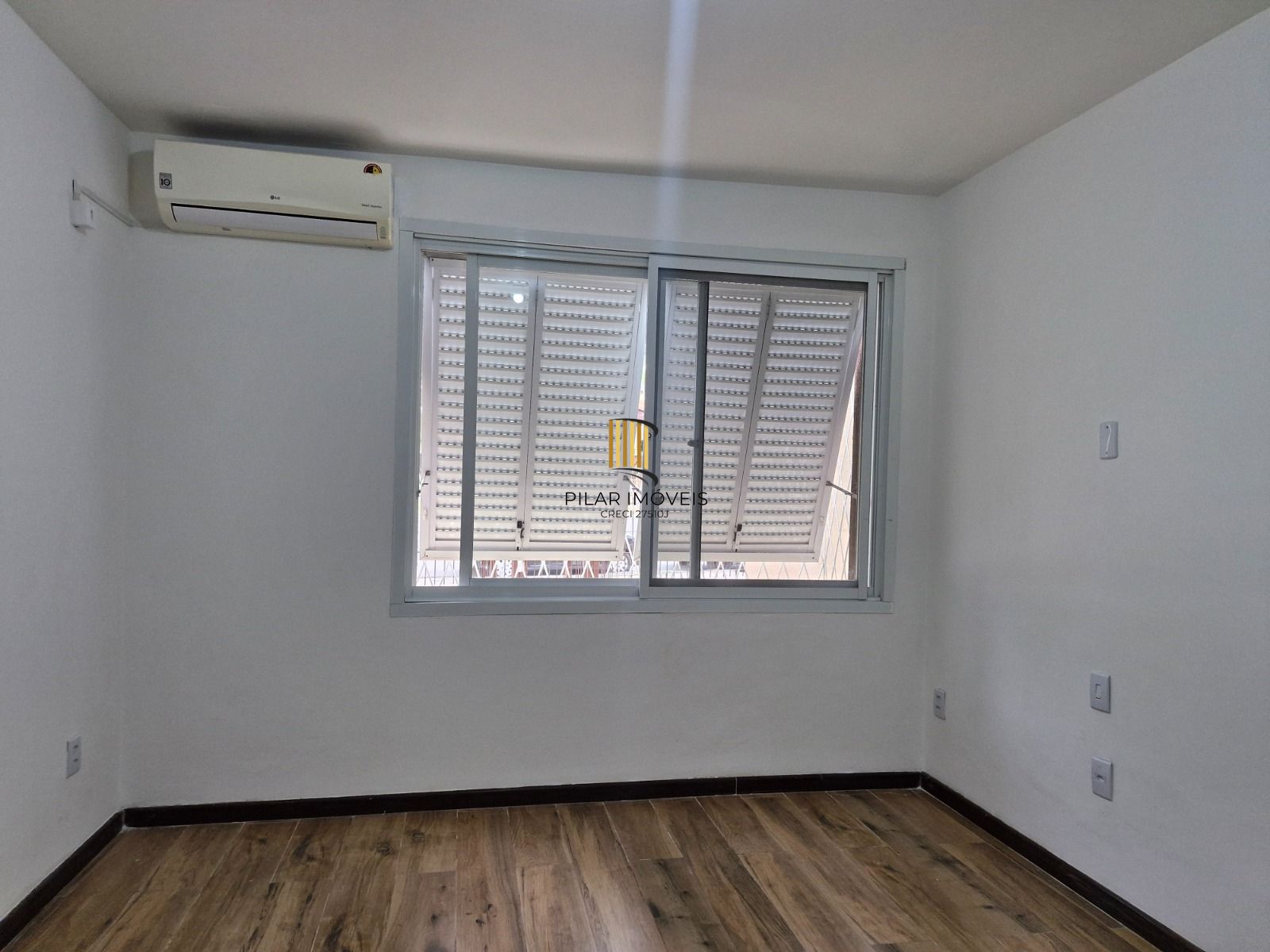Apartamento de 2 dormitórios com vista para o Marinha no bairro Menino Deus em Porto Alegre/RS - Pilar Imóveis