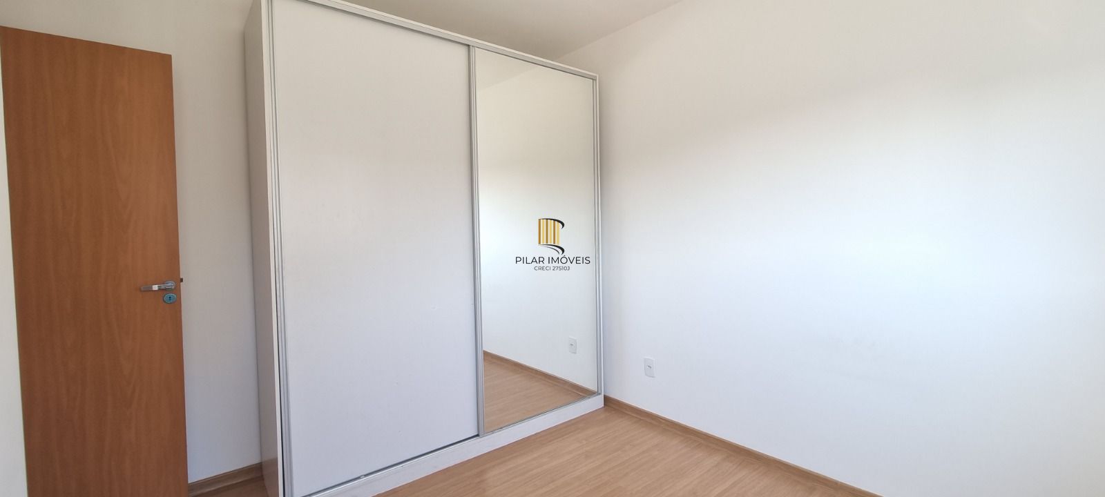 Apartamento 2 dormitórios, 1 vaga, semimobiliado - Cavalhada Porto Alegre RS