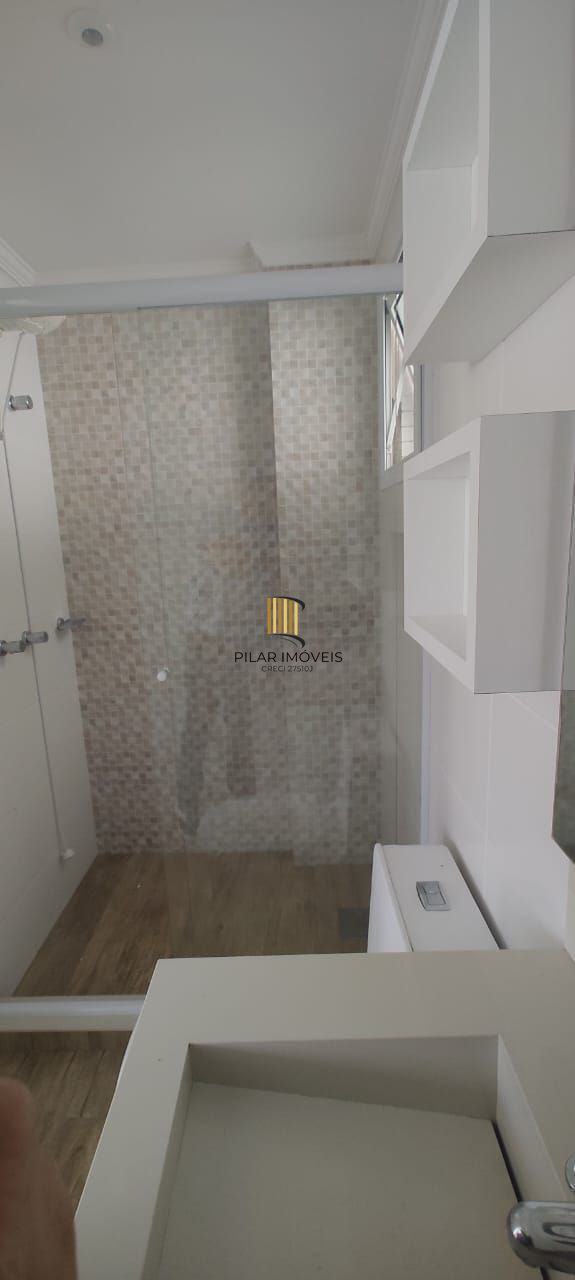 Apartamento com 03 Quartos e 02 vagas em Torres (01 suíte)