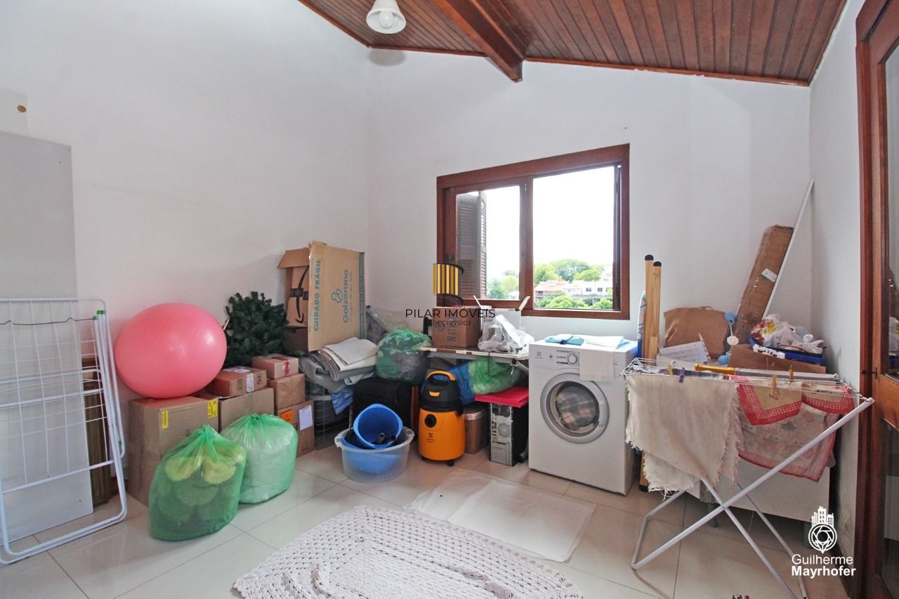 Cobertura para Venda - 217.04m², 3 dormitórios, sendo 1 suites, 2 vagas - Tristeza