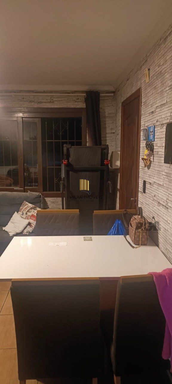 apartamento de 2 dormitórios com garagem coberto no bairro Teresópolis
