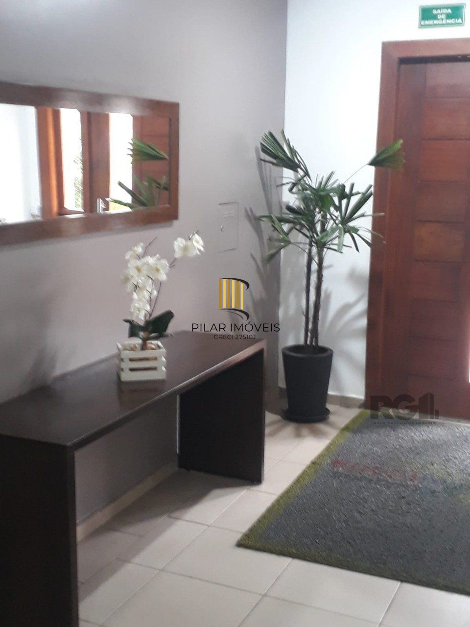 APARTAMENTO DE 2 DORMITÓRIOS E VAGA ESCRITURADA EM CONDOMÍNIO COM INFRA COMPLETA.