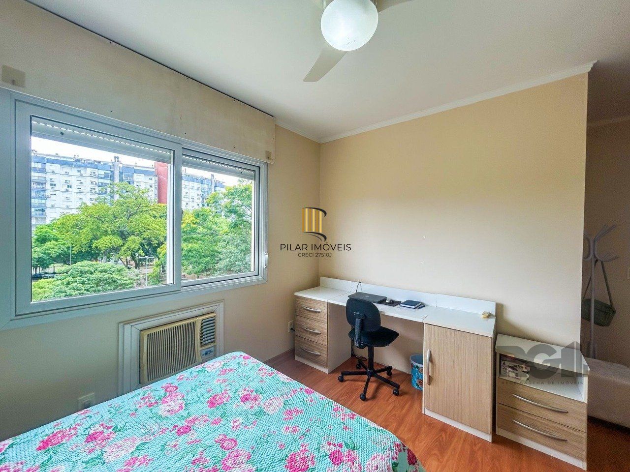 Apartamento de 03 dormitórios no Bairro Azenha Porto Alegre/RS