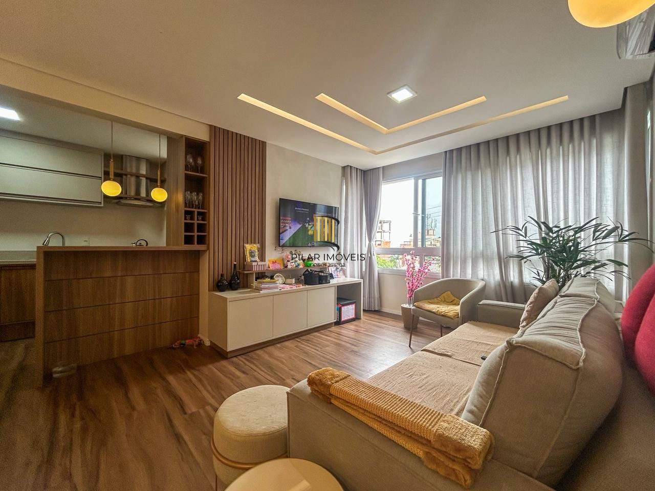 Impecável apartamento 03 dormitórios, 01 suíte - 87m² privativos, condomínio completa infra no Bairro Santa Tereza - Vaga dupla coberta.