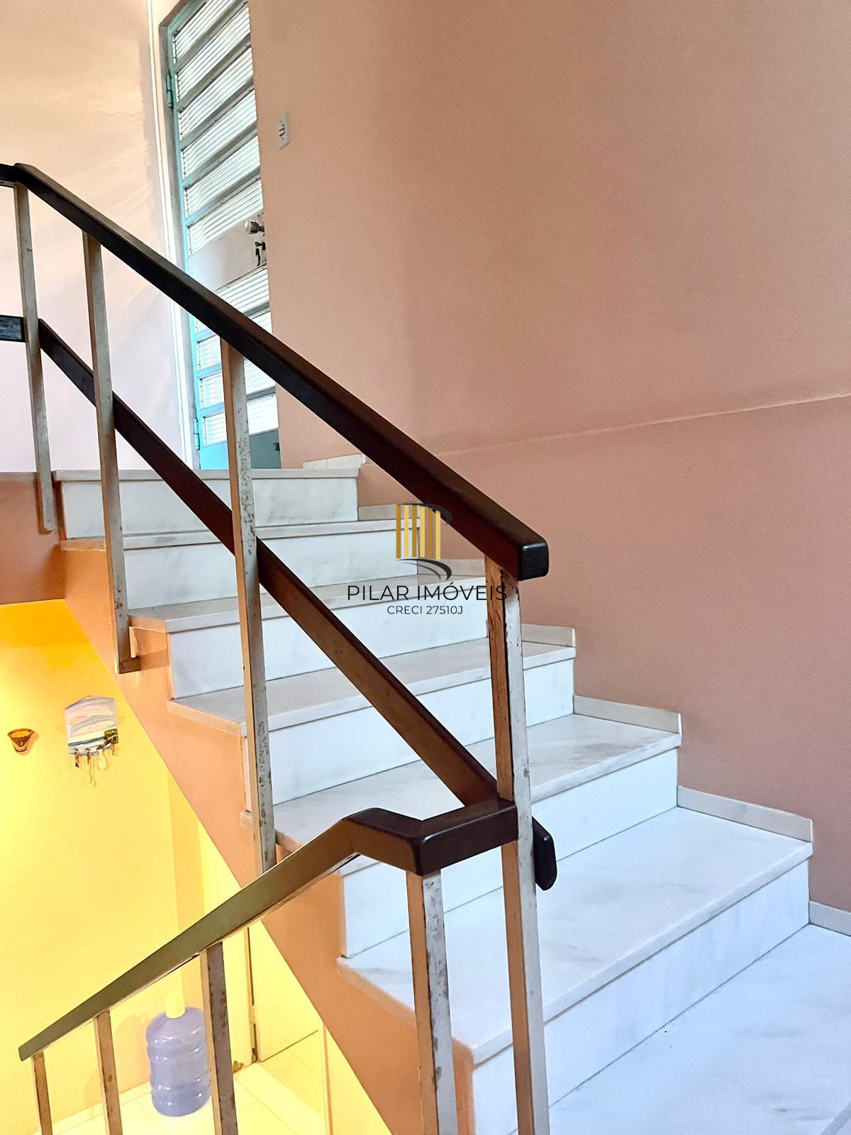 Sobrado Com 4 dormitórios, 1 suíte e 228M² no Bairro Petrópolis -Porto Alegre/RS