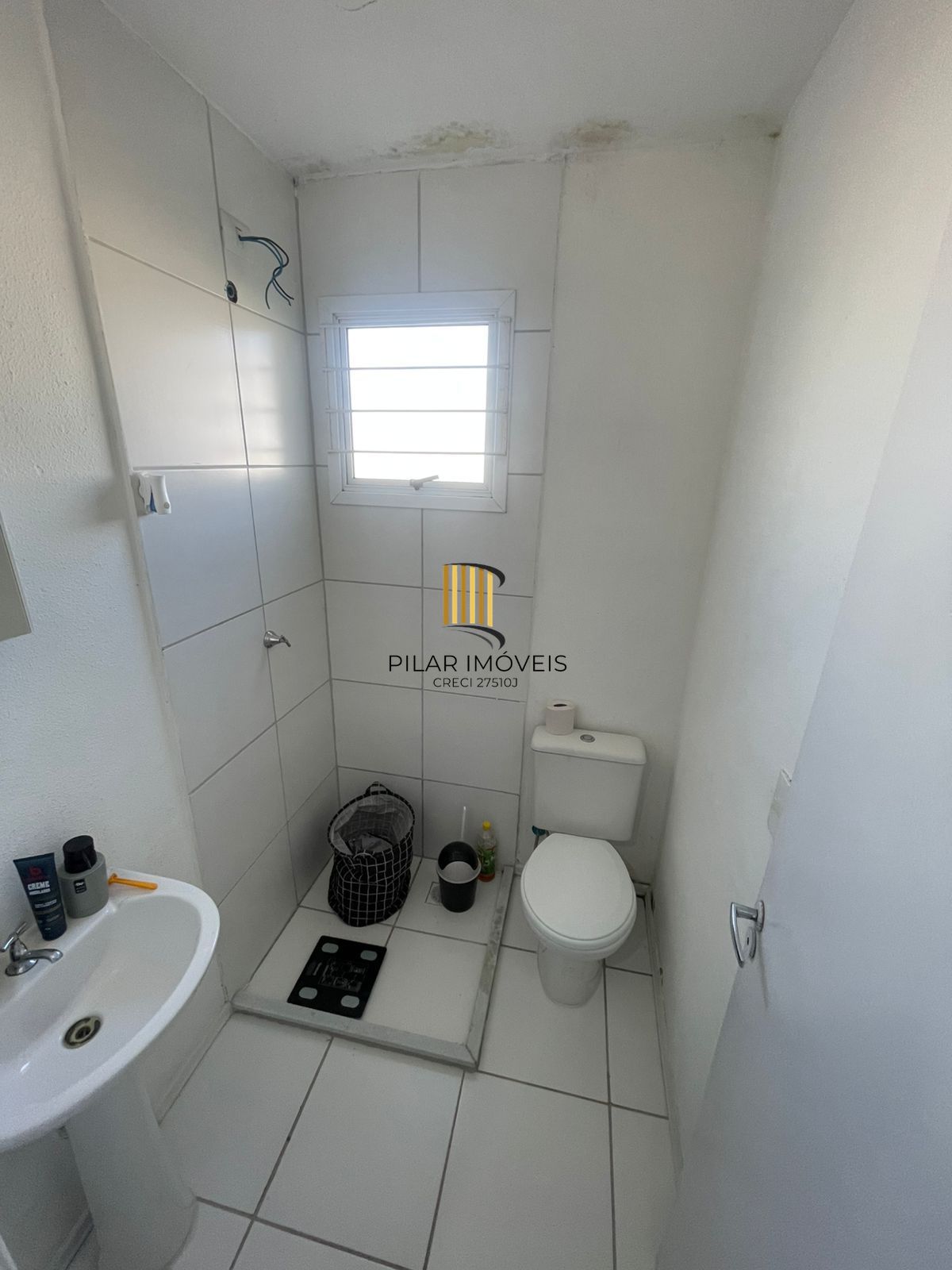 Casa de Condomínio 2 dormitórios no bairro Jardim Algarve