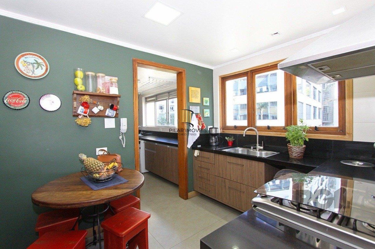 Apartamento a venda no coração do bom fim em Porto Alegre.