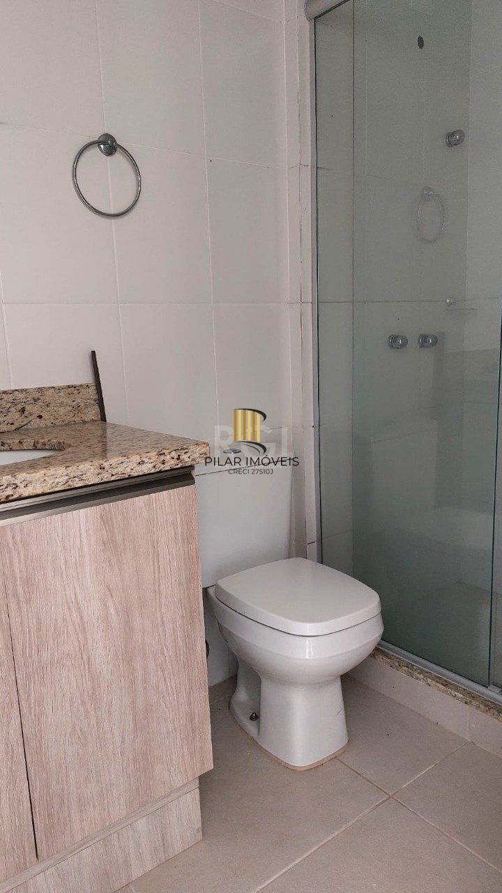 Apartamento de74,39m² de área privativa,  02 dormitórios,  1 suíte, 1 banheiro social e 1 vaga coberta.