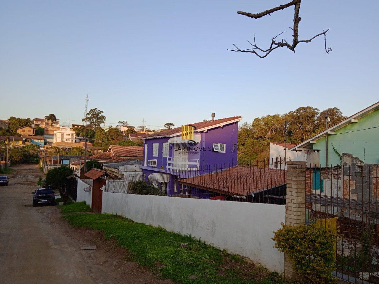Casa para Venda - 100m², 2 dormitórios, sendo 1 suites, 2 vagas - Vila Nova, Porto Alegre