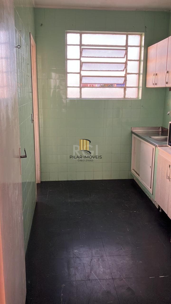 Apartamento de 2 dormitórios no bairro Passo d´Areia