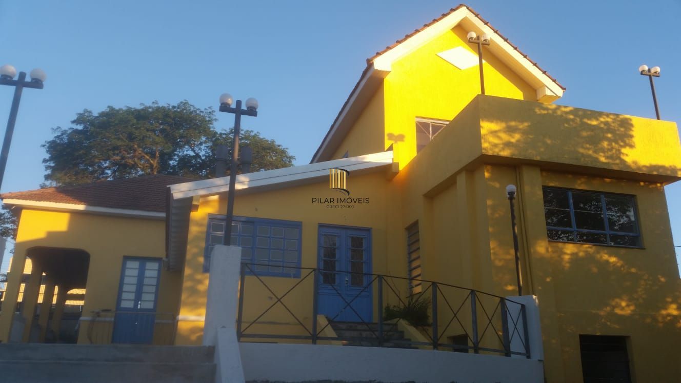 Casa Centenária no Bairro Belém Velho Residencial/Comercial