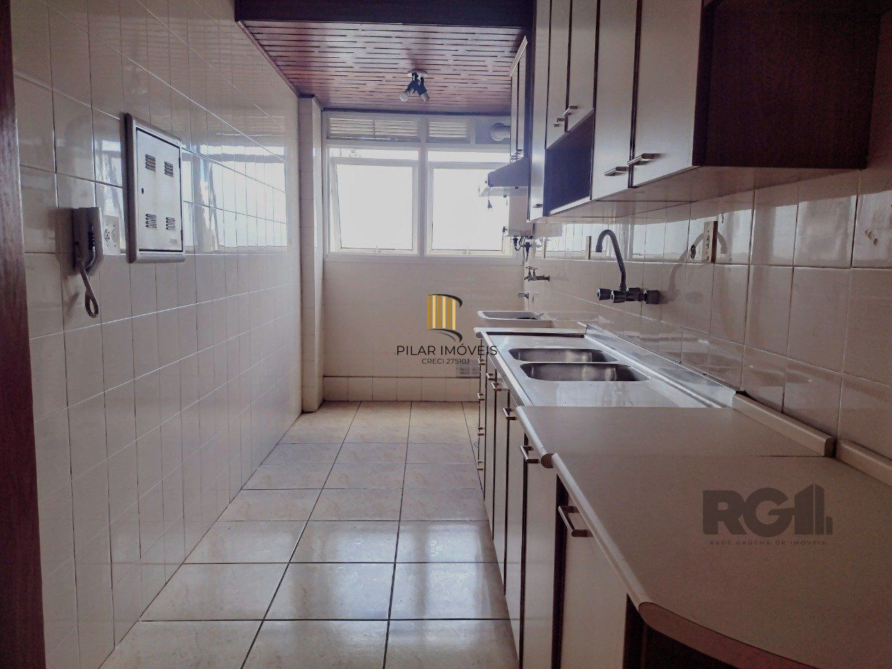 Ótimo apartamento 01 dormitórios com 53,50 m² - com churRasqueira no CENTRO HISTÓRICO