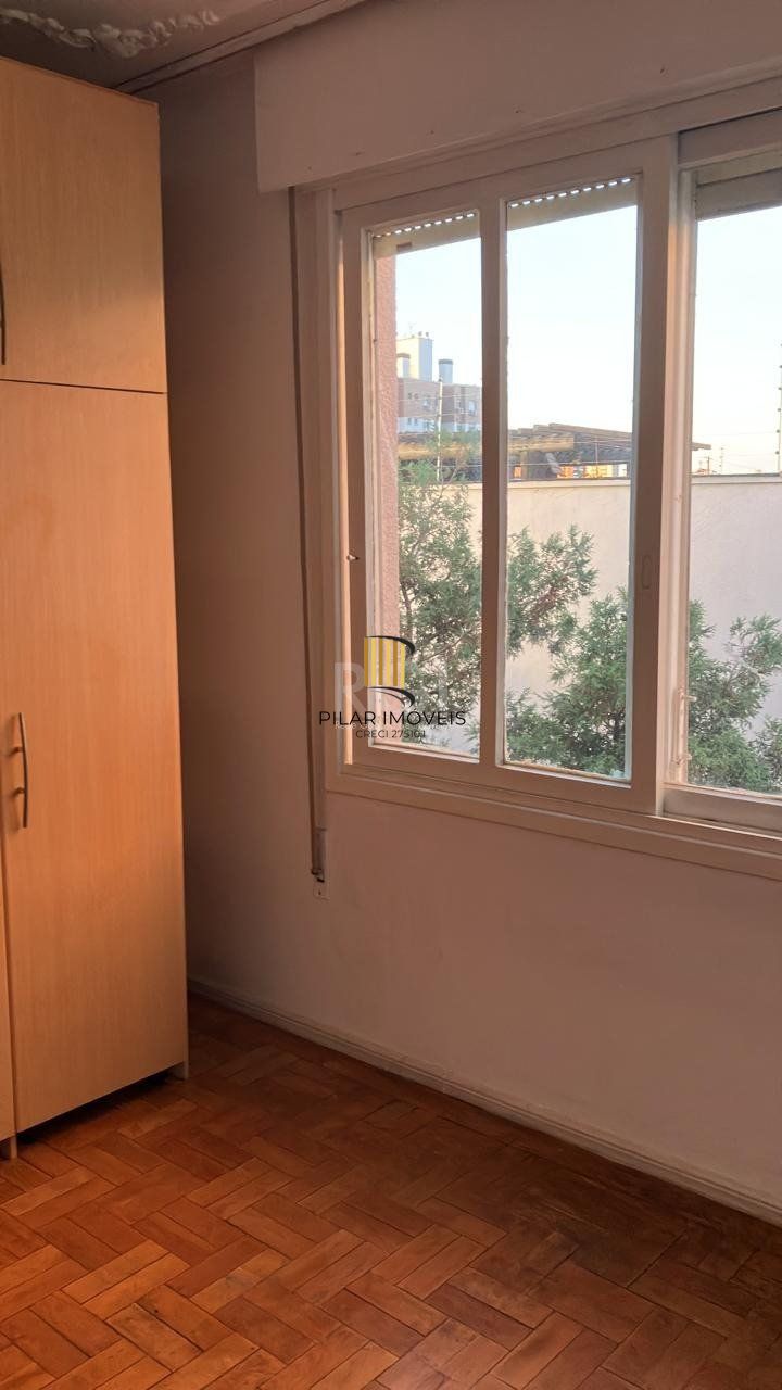 Apartamento de 2 dormitórios no bairro Passo d´Areia