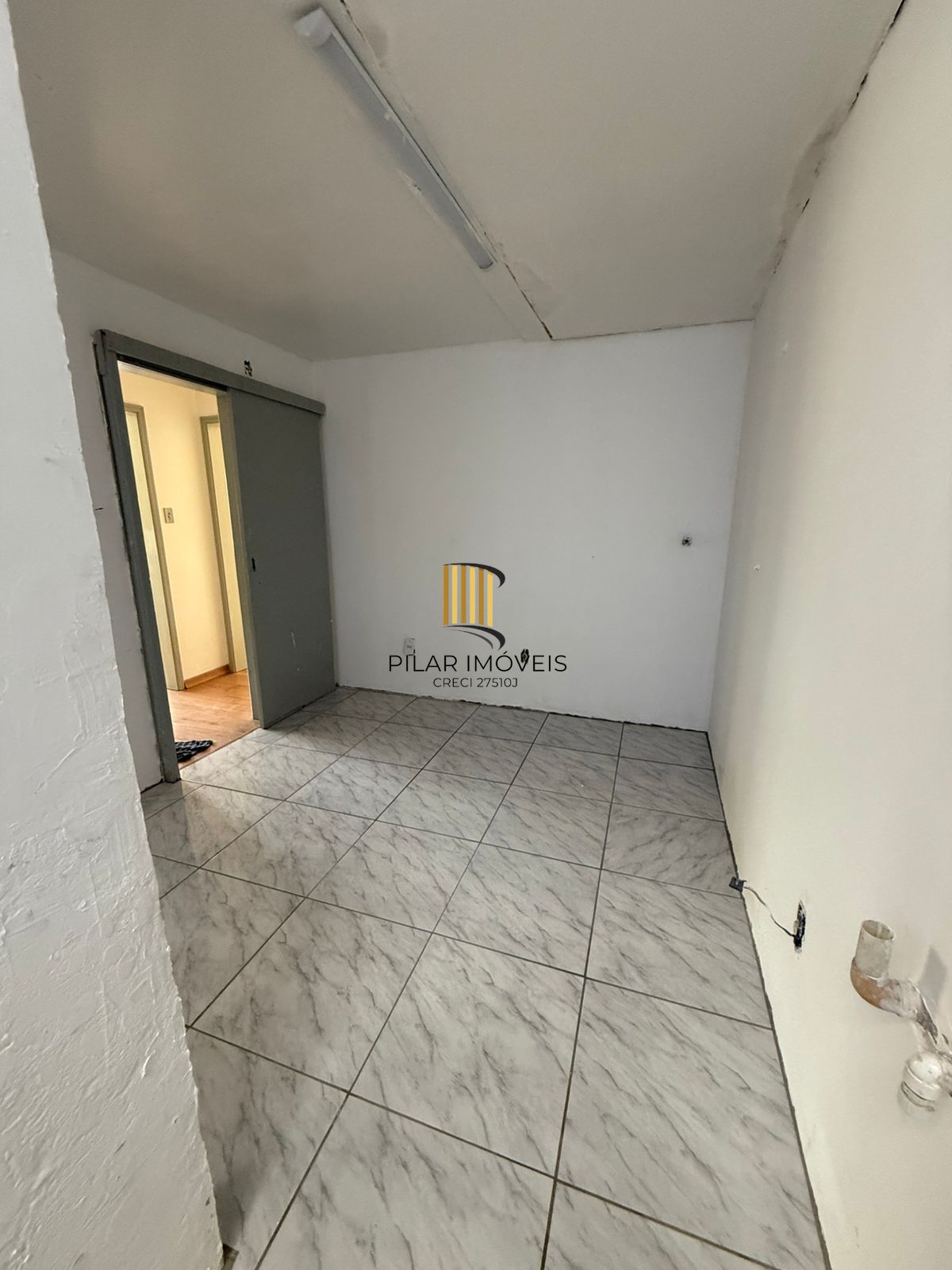 Apartamento para Venda - 82m², 2 dormitórios, 1 vaga - Praia De Belas