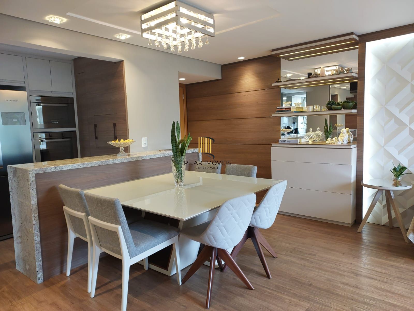 Apartamento com 3 dormitórios, sendo 1 deles suíte, com 02 vagas - Pilar Imóveis