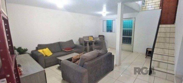 BAIXOU!!! APROVEITE!! LINDA CASA , 3 DORMITÓRIOS, 2 VAGAS -  BAIRRO CASCATA- POA/RS