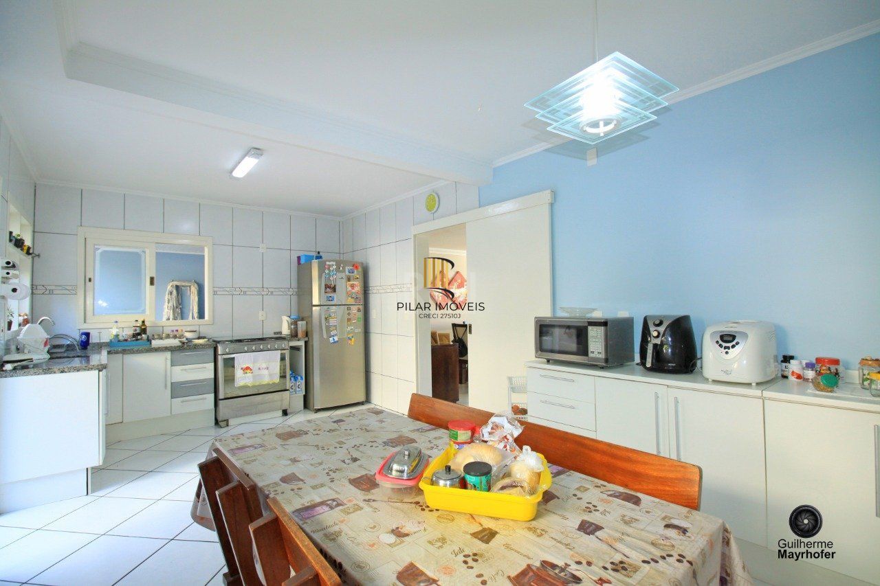 Casa para Venda - 328.5m², 3 dormitórios, sendo 1 suites, 3 vagas - Cavalhada, Porto Alegre