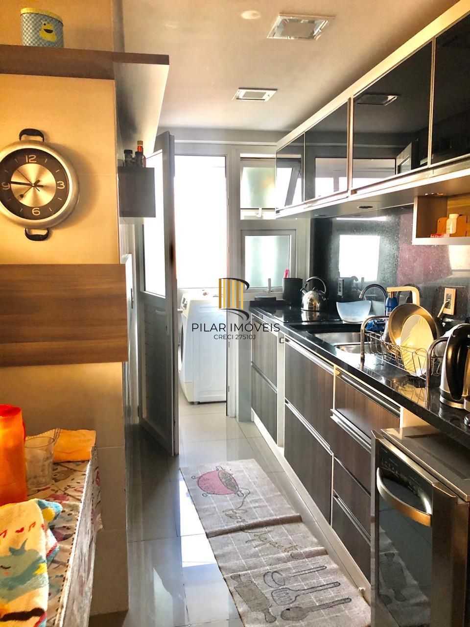 Apartamento de 02 Dormitórios No Bairro Tristeza