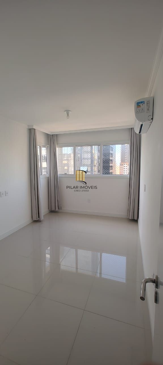 Apartamento com 03 Quartos e 02 vagas em Torres (01 suíte)