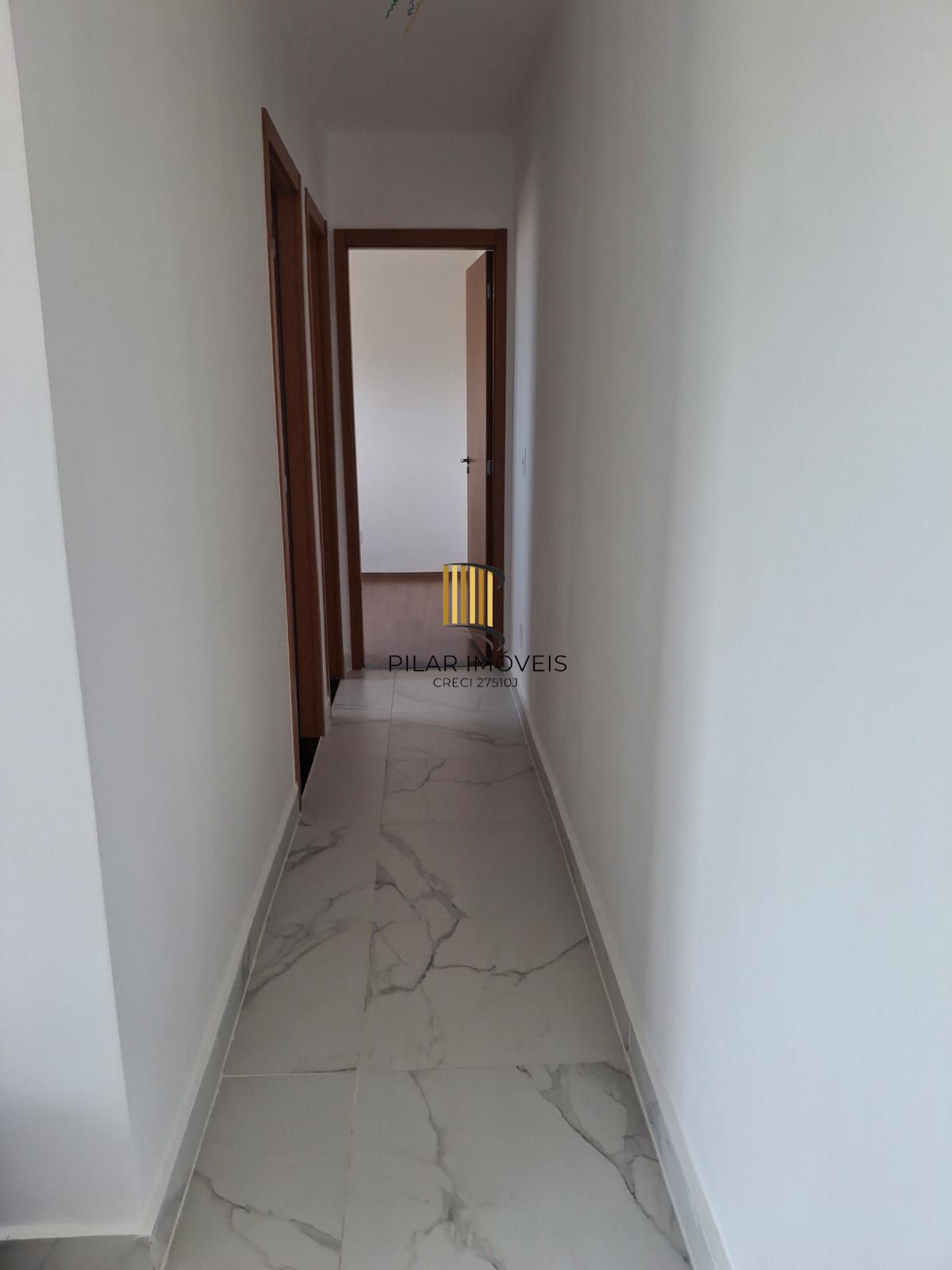 Apartamento de 2 dormitórios com suíte e 1 vaga escriturada !