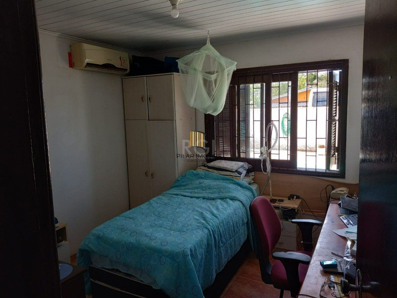 Casa 3 dormitórios, sendo 1 suites, 9 vagas - bairro Ponta Grossa Porto Alegre RS