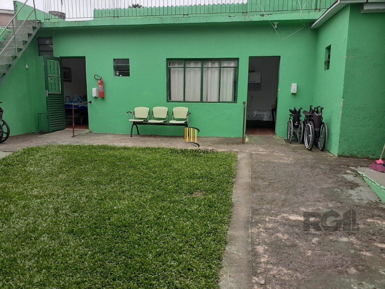 Casa 4 dormitórios no bairro Rubem Berta