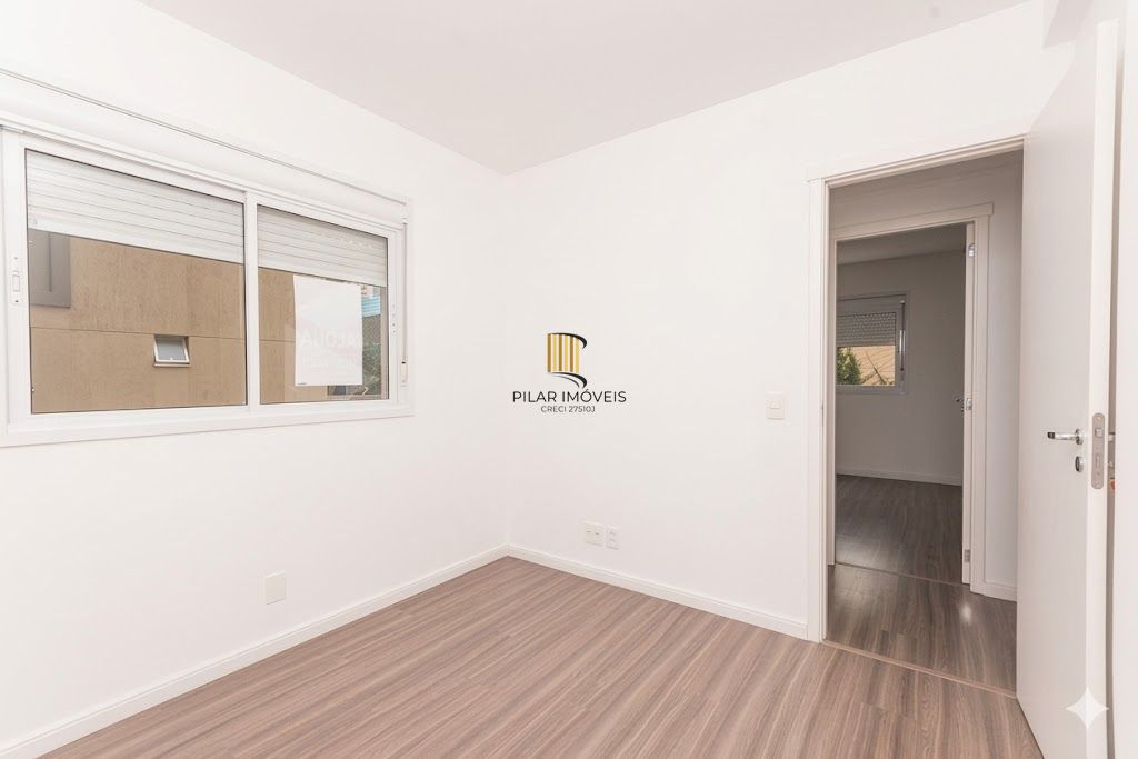 Apartamento com 02 dormitórios e 01 vaga no Bairro Jardim Carvalho Porto Alegre
