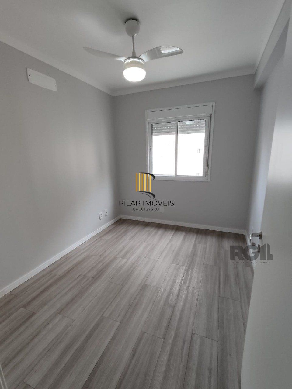 Apartamento de 3 dormitórios, sendo 1 suíte com closet e vaga de garagem coberta e escriturada