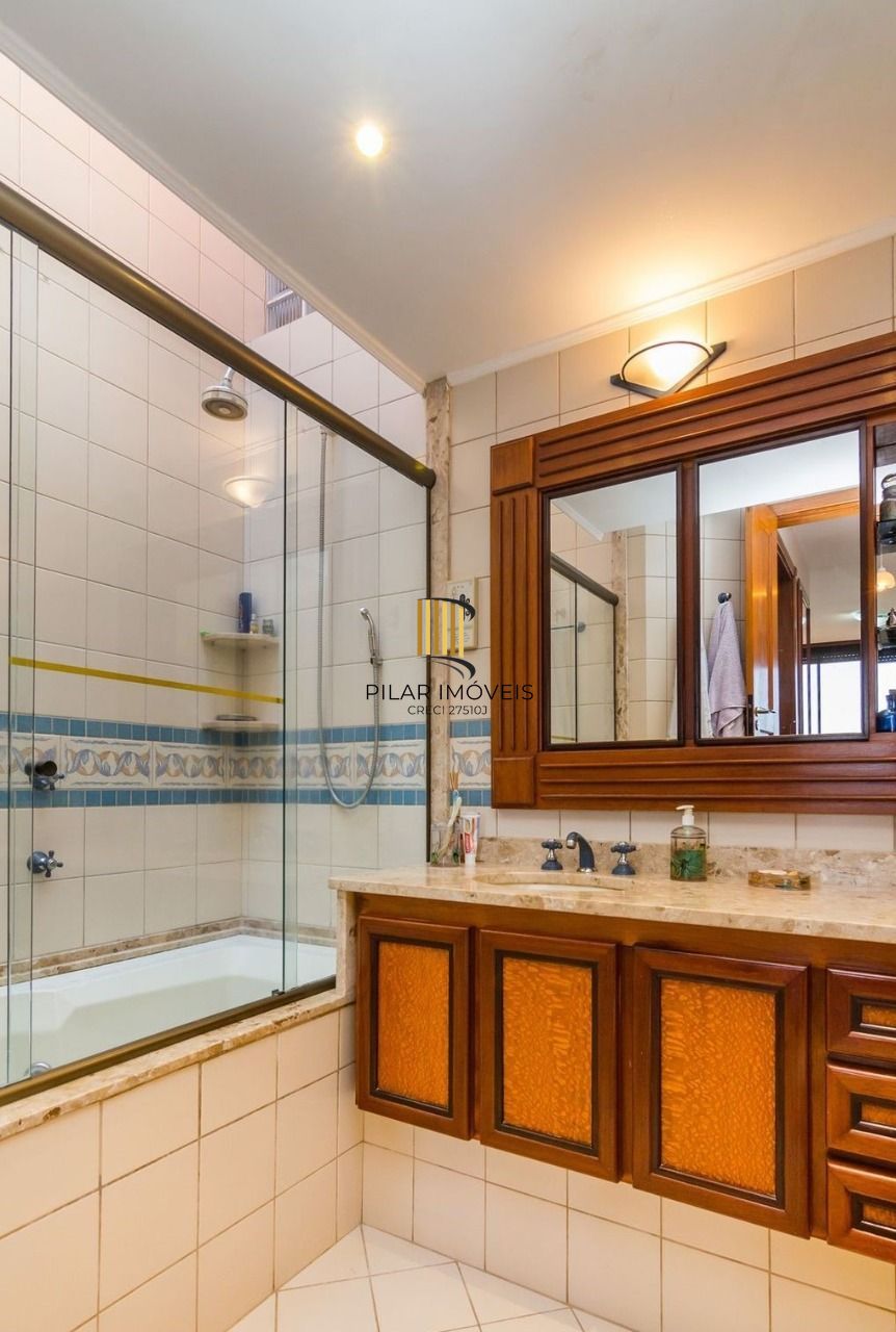 Casa Condominio para Venda - 359.27m², 3 dormitórios, sendo 1 suites, 4 vagas - Cristal