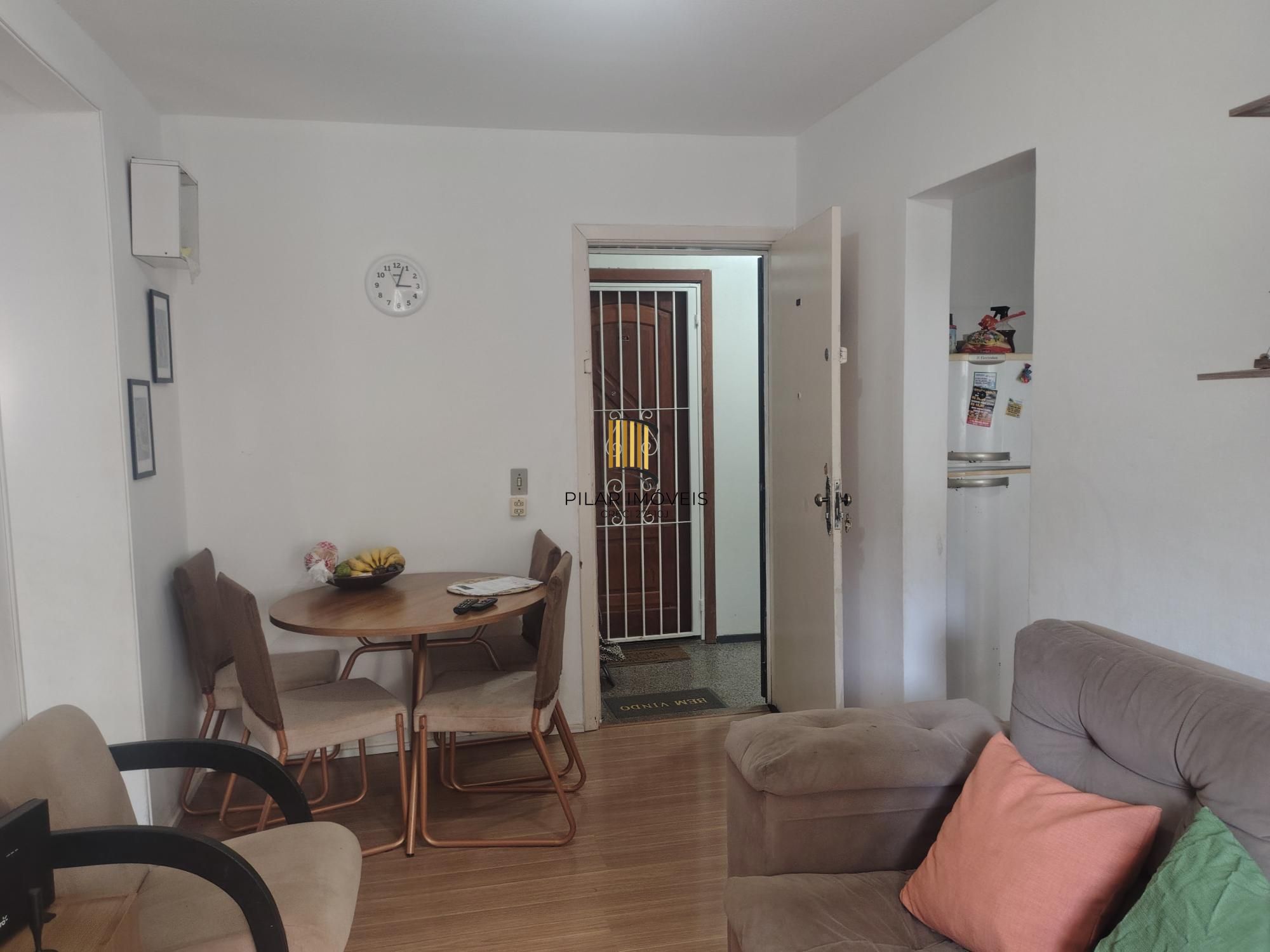 Apartamento dois dormitórios com vaga rotativa Santo Antônio - Porto Alegre