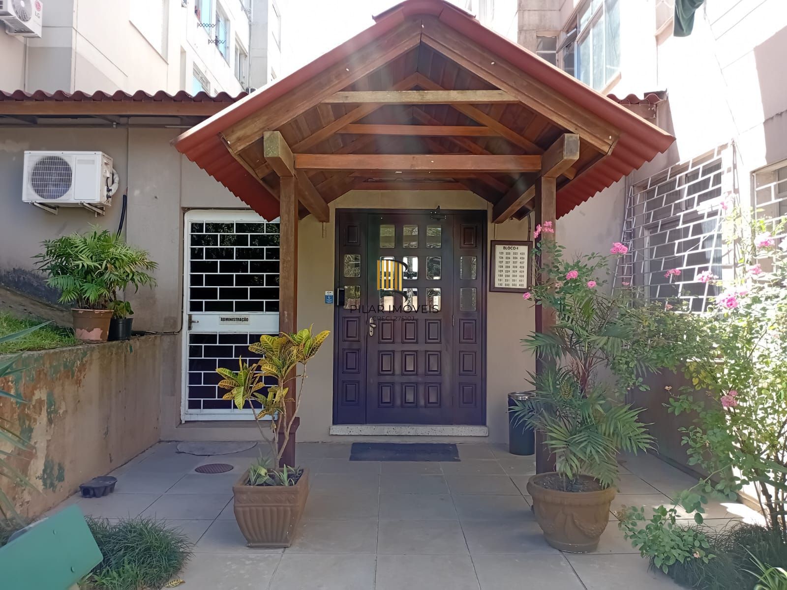 Apartamento de 1 quarto semimobiliado no bairro Tristeza em Porto Alegre.