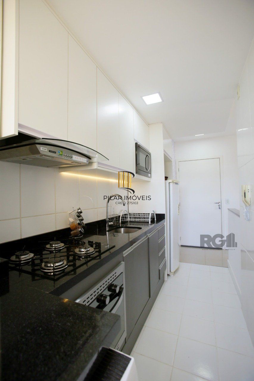 Apartamento com  03 quartos, sendo 1 suíte e 01 vaga