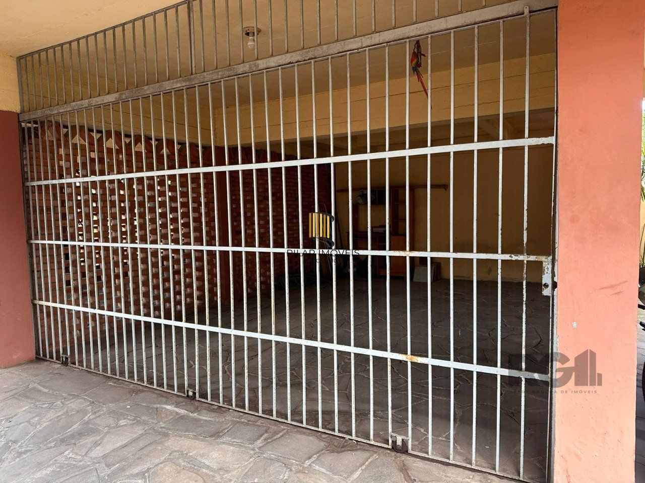 Apartamento a venda dois dormitórios, sacada, suíte e vaga na zona sul de porto alegre
