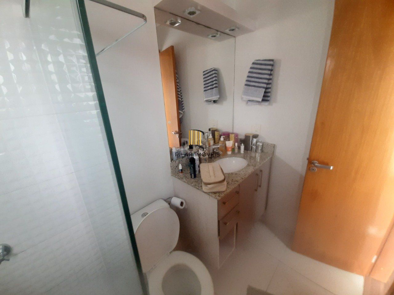 Casa com 2 quartos, 2 suítes, varanda, 1 vaga de garagem, no bairro Aberta dos Morros, Porto Alegre/RS