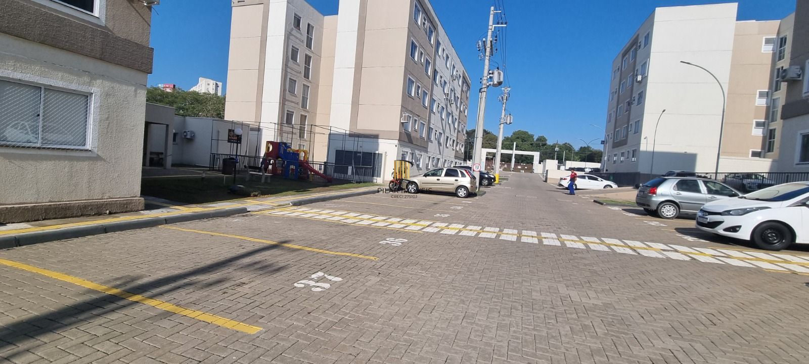 Apartamento 2 dormitórios, 1 vaga, semimobiliado - Cavalhada Porto Alegre RS