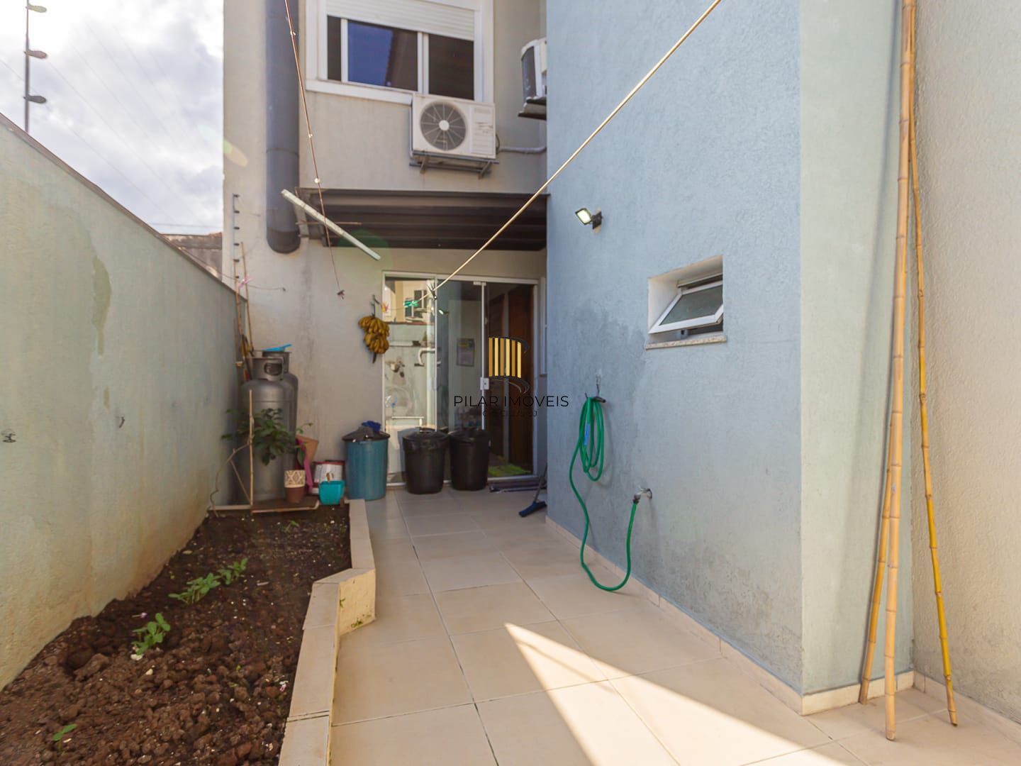 Casa 3 dormitórios com duas suítes bairro Jardim Floresta - Lindoia