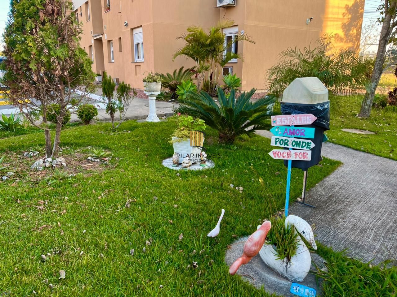 Apartamento com 02 quartos e 01 vaga no Bairro Restinga em Porto Alegre