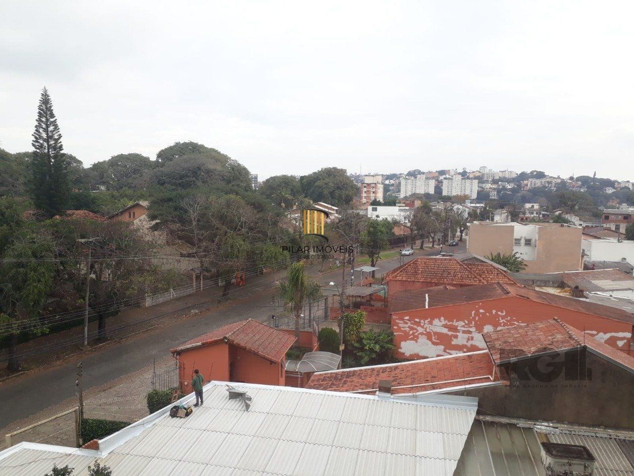 APARTAMENTO DE 2 DORMITÓRIOS E VAGA ESCRITURADA EM CONDOMÍNIO COM INFRA COMPLETA.